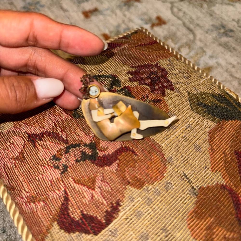 Vtg Women with a Book Pin - Picture 2 of 5